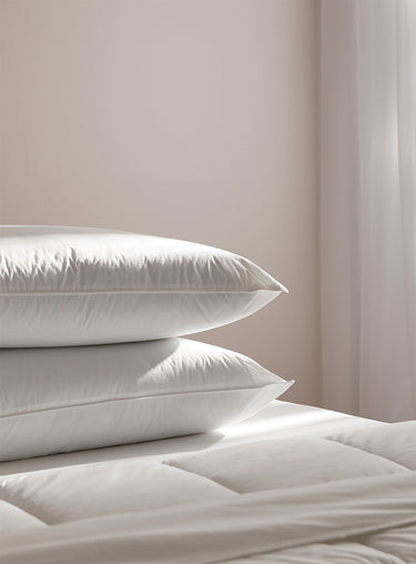 Sonatine pillow